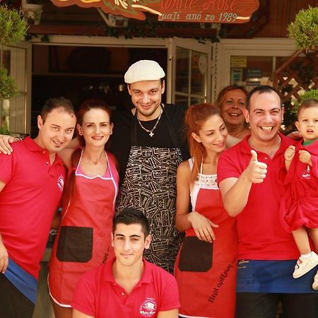 Hotel White Rose Beach Olympiakí Aktí Kültér fotó